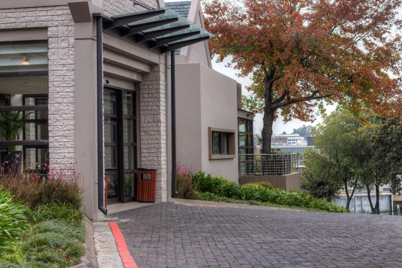 City Lodge Hotel Sandton, Katherine Street Йоханнесбург Экстерьер фото