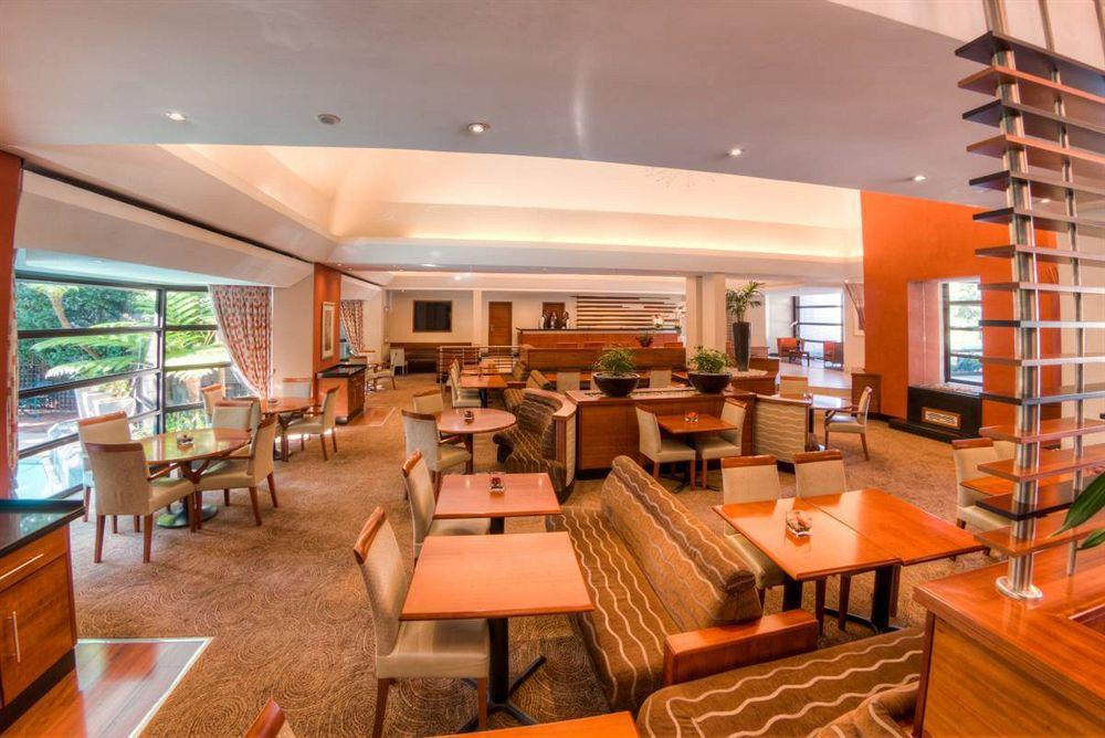 City Lodge Hotel Sandton, Katherine Street Йоханнесбург Экстерьер фото