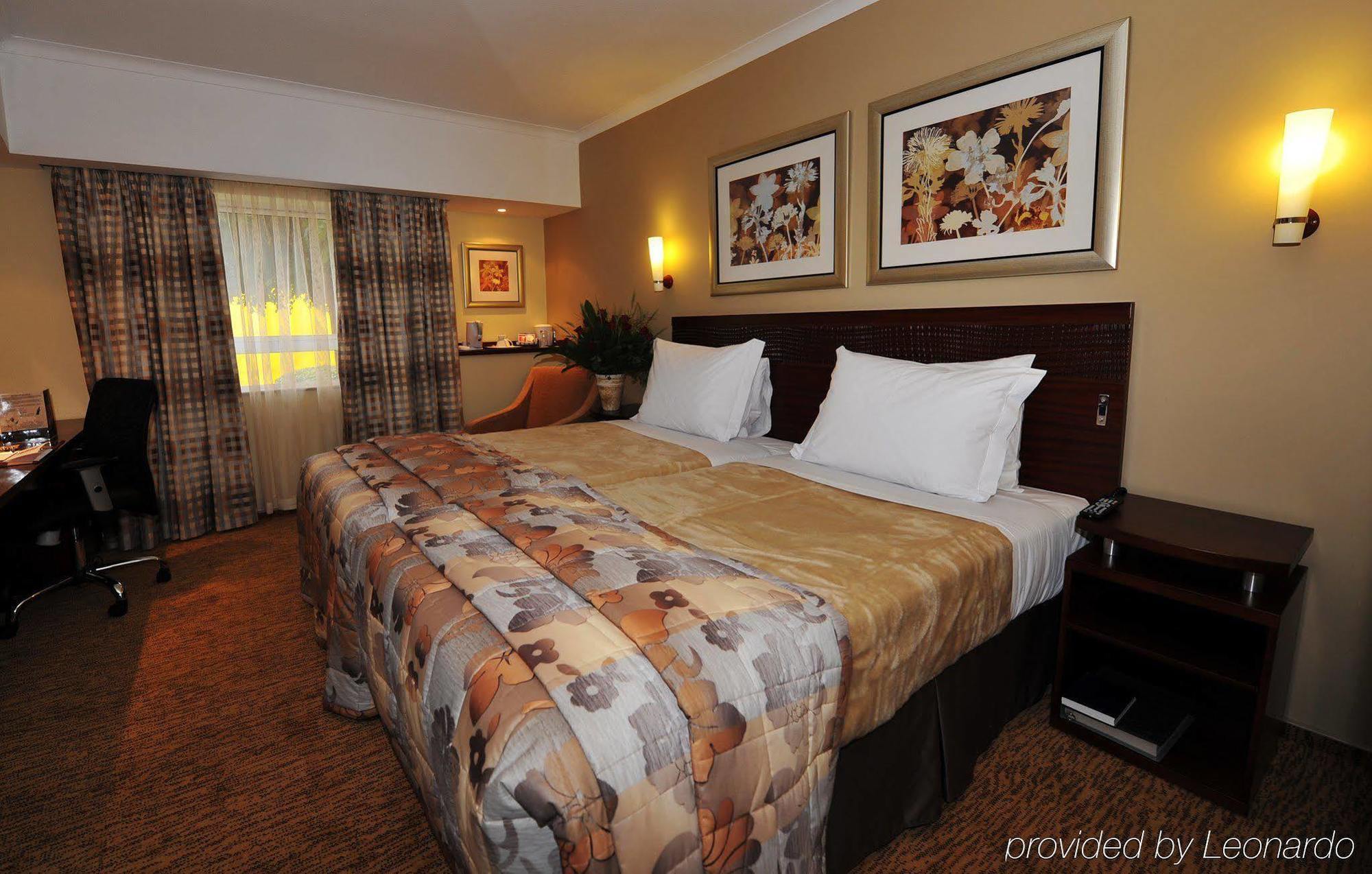 City Lodge Hotel Sandton, Katherine Street Йоханнесбург Экстерьер фото